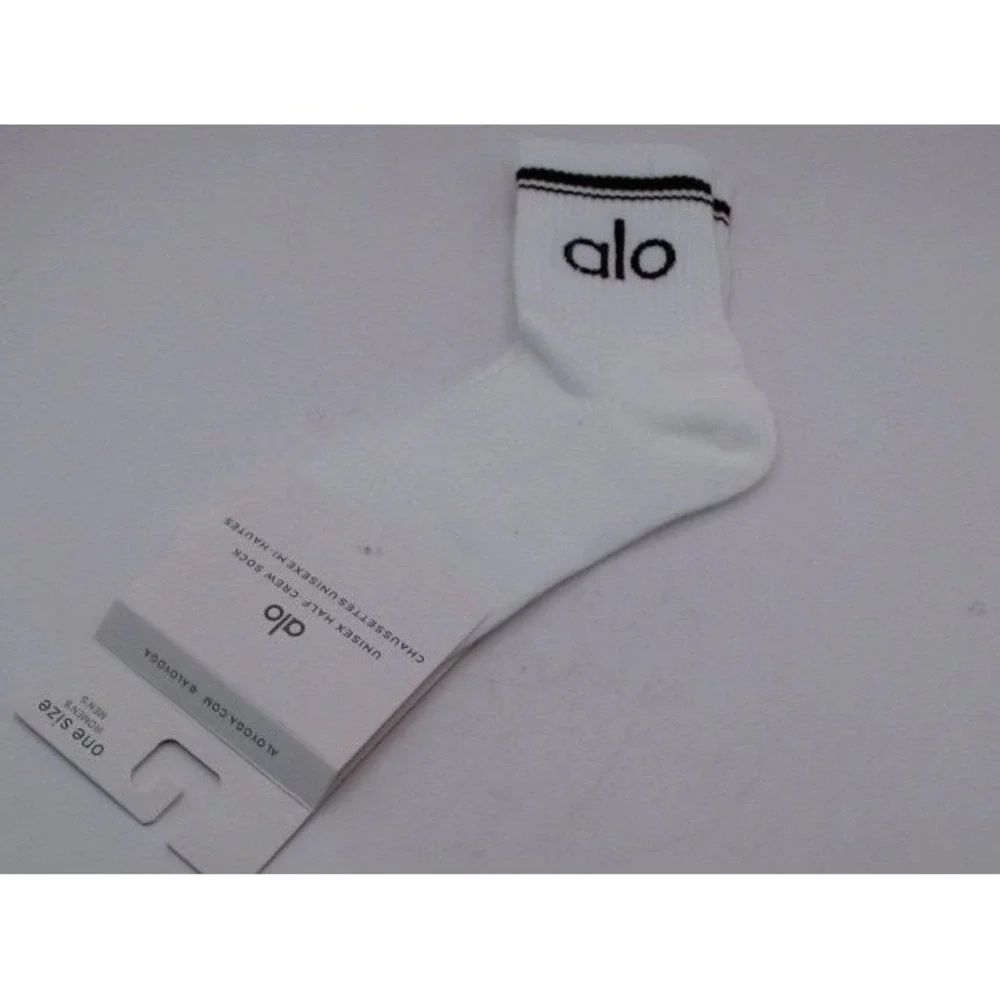 Alo - Unisex Half Crew Socks, One Size, White, BRAND NEW WITH TAGS